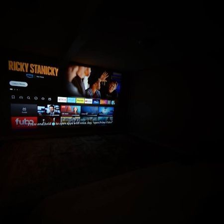 Brand New Cozy Modern Bungalow W/Hot Tub+Movieroom 7 Min From Uptown Charlotte Ngoại thất bức ảnh