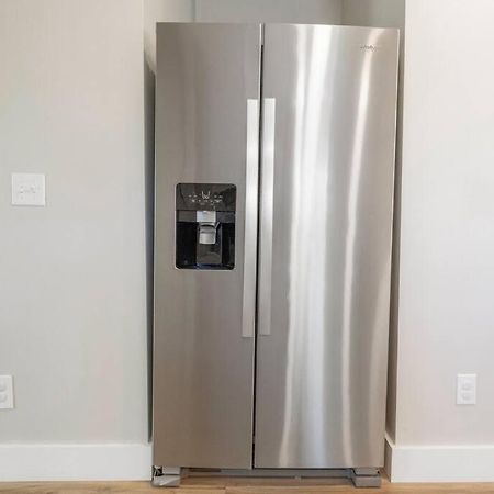 Brand New Cozy Modern Bungalow W/Hot Tub+Movieroom 7 Min From Uptown Charlotte Ngoại thất bức ảnh